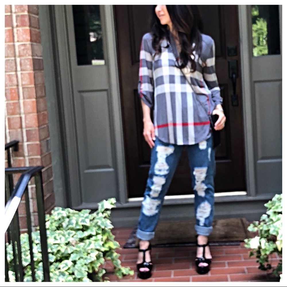 ✨LAST ONE ✨Plaid grey roll up sleeves tunic top - Picture 7 of 8